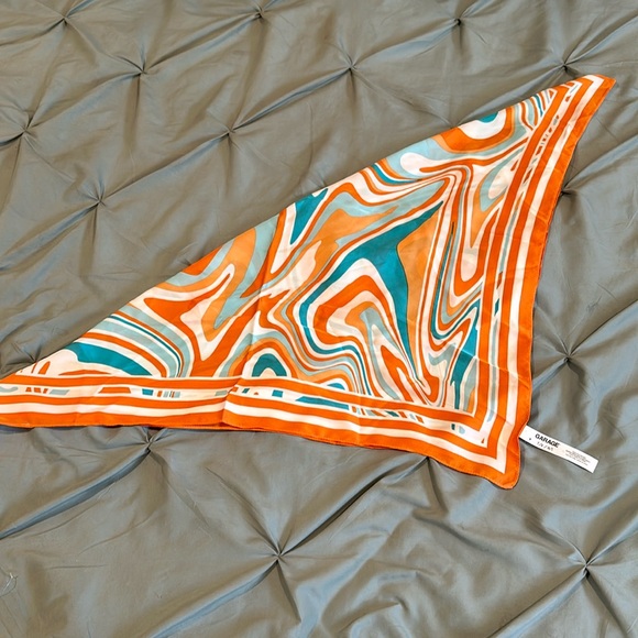 Bandana scarf/top - Picture 1 of 1
